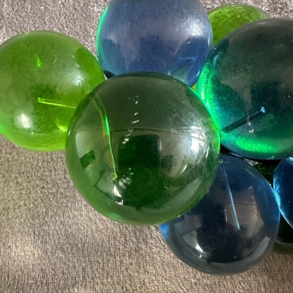 Vintage‎ Lucite Glass Grape Cluster Green Blue MCM Decor 9" Petrified Wood Stem - Picture 10 of 13